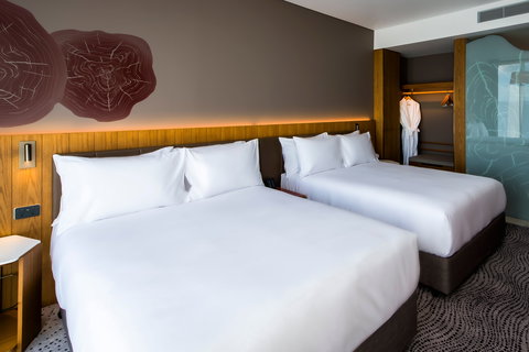 Crowne Plaza Hobart - Northern Rivers Accommodation 6