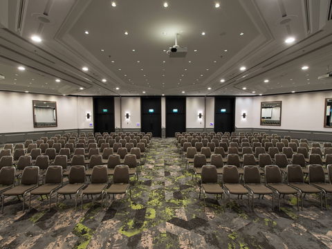 Novotel Sydney International Airport - Northern Rivers Accommodation 9