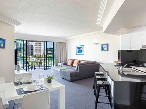 Mantra Crown Towers Surfers Paradise - Northern Rivers Accommodation 3