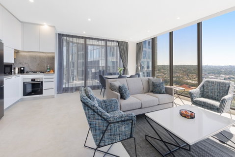 Meriton Suites George St - Northern Rivers Accommodation 3