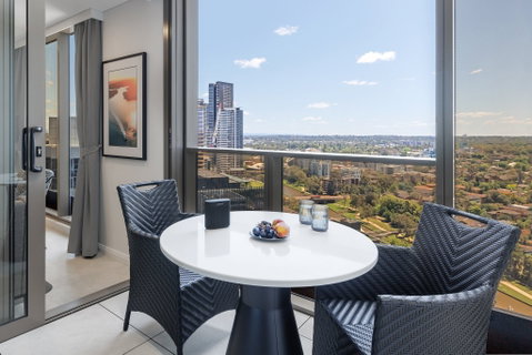 Meriton Suites George St - Northern Rivers Accommodation 5