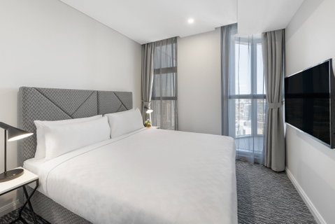 Meriton Suites George St - Northern Rivers Accommodation 8