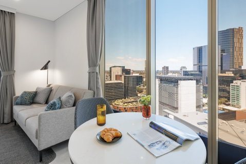 Meriton Suites George St - Northern Rivers Accommodation 9