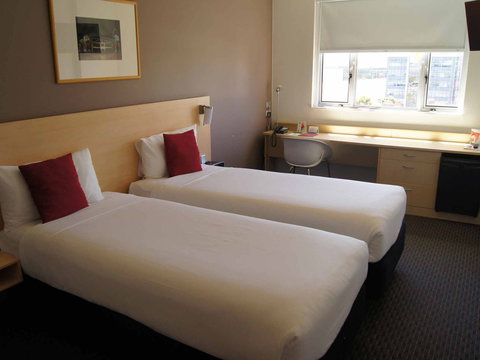 Hotel Ibis Sydney Olympic Park - Northern Rivers Accommodation 5