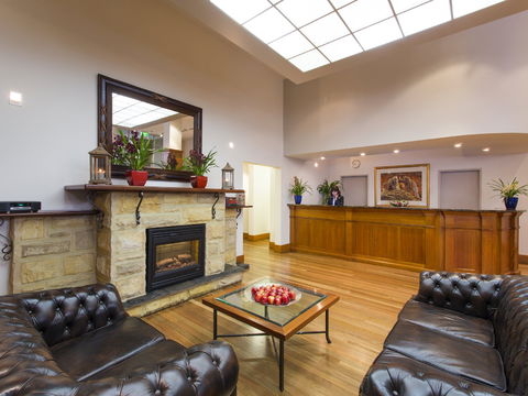 Hotel Grand Chancellor On Currie - Northern Rivers Accommodation 1