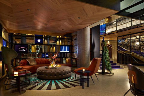 QT Melbourne - Northern Rivers Accommodation 0