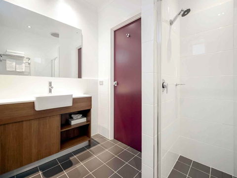 Mercure Grosvenor Hotel Adelaide - Northern Rivers Accommodation 6