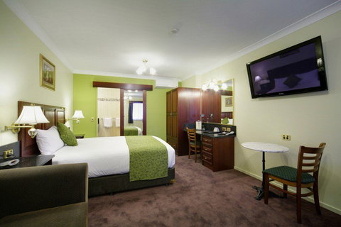 Albury Georgian - Northern Rivers Accommodation 3