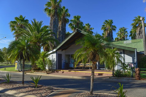 Desert Palms Alice Springs - Northern Rivers Accommodation 2