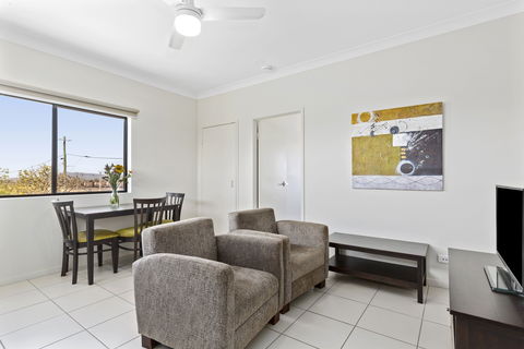 Blackwater Central Motel - Northern Rivers Accommodation 6