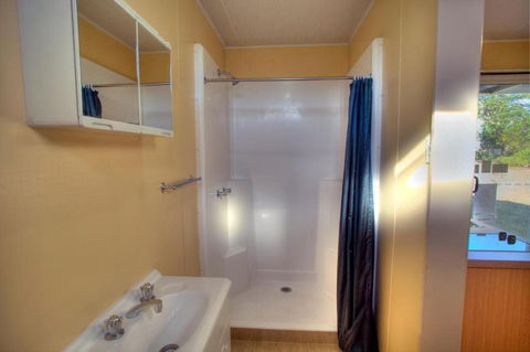 Discovery Parks Blackwater - Northern Rivers Accommodation 4
