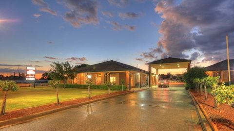 Bushmans Motor Inn - Northern Rivers Accommodation 1
