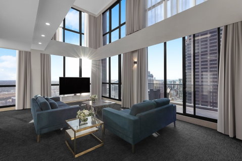 Meriton Suites Pitt Street - Northern Rivers Accommodation 1