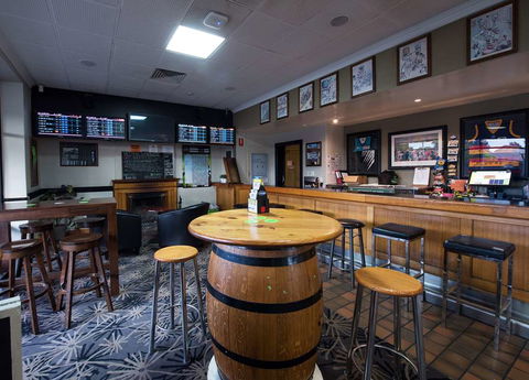 Nightcap Rose & Crown Hotel - Northern Rivers Accommodation 2