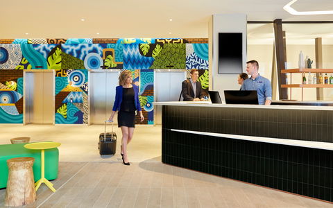 Holiday Inn Express Adelaide City Centre - Northern Rivers Accommodation 2