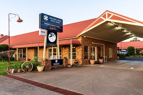 Parkes International - Northern Rivers Accommodation 0