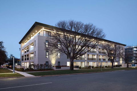 Knightsbridge Canberra - Northern Rivers Accommodation 0