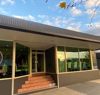 Ashton Townhouse Motel  Suites Tumut - Northern Rivers Accommodation