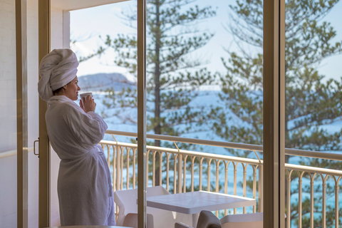 Crowne Plaza Terrigal - Northern Rivers Accommodation 1