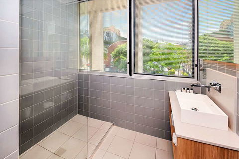 Clarion Hotel Townsville - Northern Rivers Accommodation 8