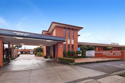 Sovereign Park Motor Inn - Northern Rivers Accommodation 0