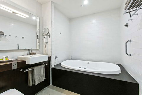 Quality Inn Heritage On Lydiard - Northern Rivers Accommodation 4