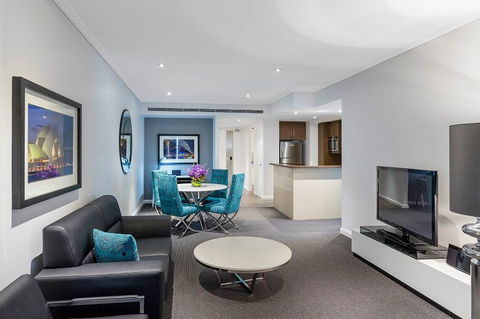 Meriton Suites World Tower - Northern Rivers Accommodation 2