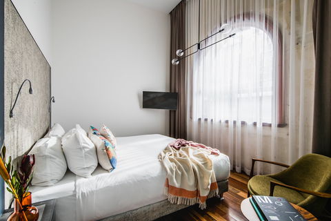 The Old Clare Hotel - Northern Rivers Accommodation 5