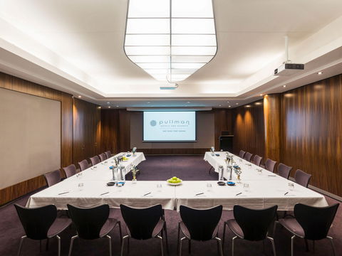 Pullman Quay Grand Sydney Harbour - Northern Rivers Accommodation 6