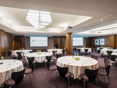 Pullman Quay Grand Sydney Harbour - Northern Rivers Accommodation 8