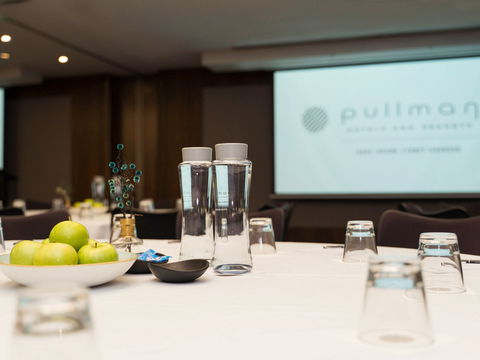 Pullman Quay Grand Sydney Harbour - Northern Rivers Accommodation 9
