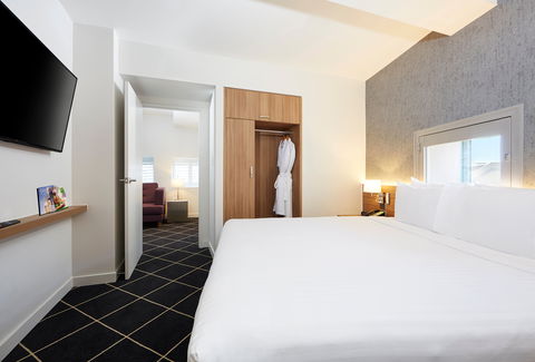 Holiday Inn Darling Harbour - Northern Rivers Accommodation 8