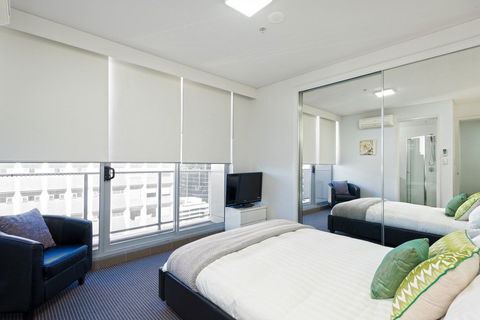 Astra Apartments North Sydney - Northern Rivers Accommodation 12