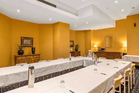 Castlereagh Boutique Hotel, Ascend - Northern Rivers Accommodation 10