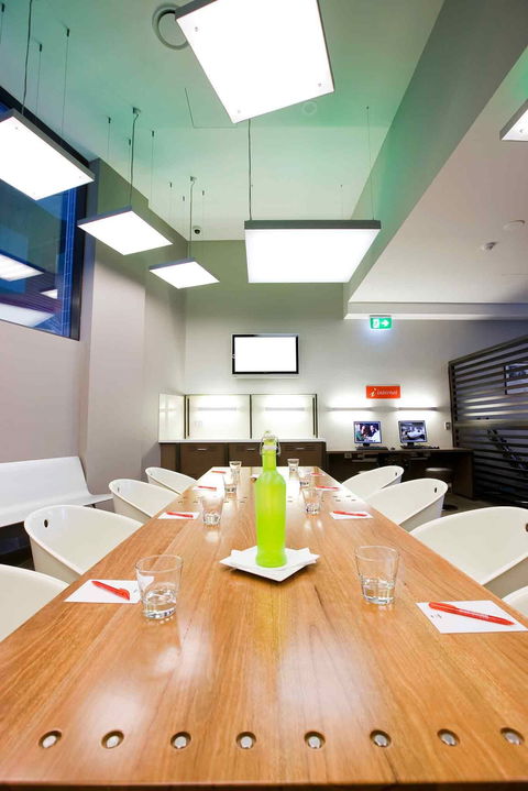 Ibis Sydney Barangaroo - Northern Rivers Accommodation 9