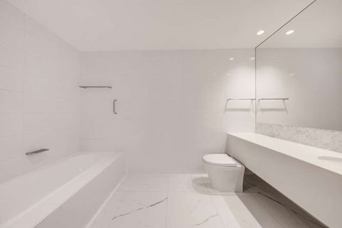Vibe Hotel Sydney - Northern Rivers Accommodation 7