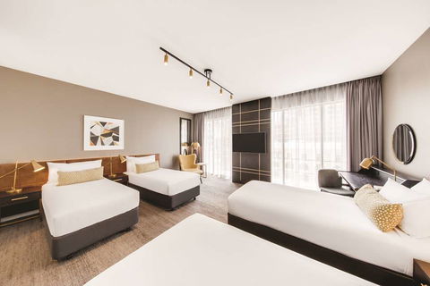 Vibe Hotel Sydney - Northern Rivers Accommodation 8