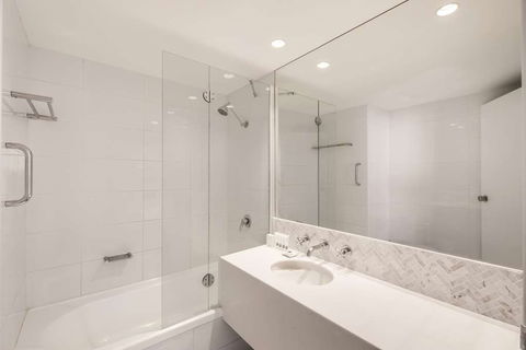 Vibe Hotel Sydney - Northern Rivers Accommodation 14