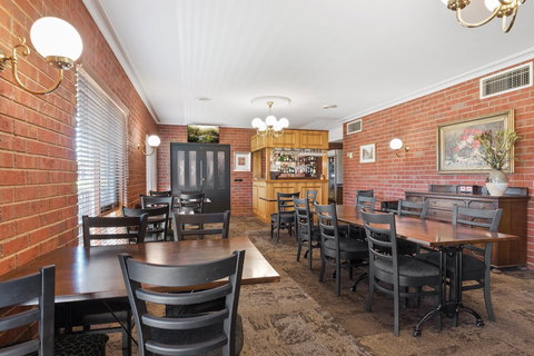 Burke & Wills Motor Inn - Northern Rivers Accommodation 9