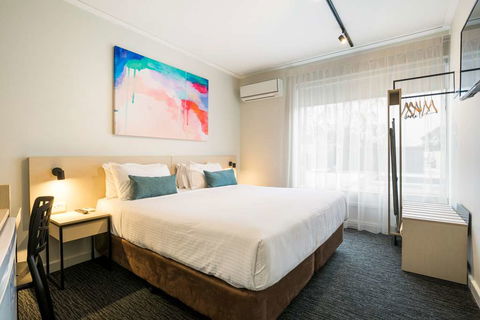Nightcap At Playford Tavern - Northern Rivers Accommodation 5