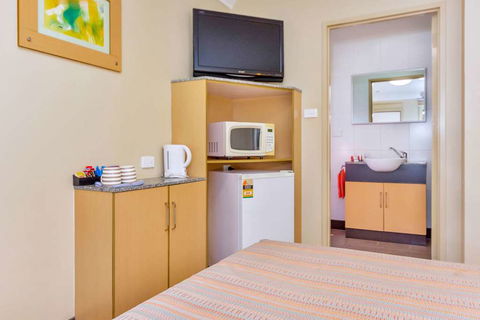 Econo Lodge Karratha - Northern Rivers Accommodation 11