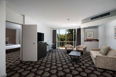 Rydges Capital Hill - Northern Rivers Accommodation 17