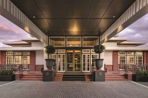 Hotel Kurrajong Canberra - Northern Rivers Accommodation 2