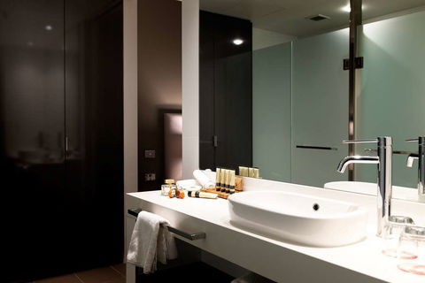 East Hotel - Northern Rivers Accommodation 6