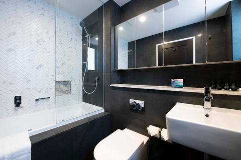 Holiday Inn Stes Parramatta Mar - Northern Rivers Accommodation 5