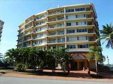 Cullen Bay Resorts - Northern Rivers Accommodation 8