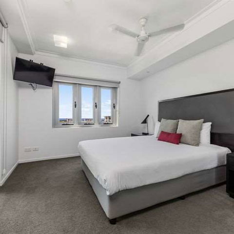 H On Mitchell Apartment Hotel - Northern Rivers Accommodation 3