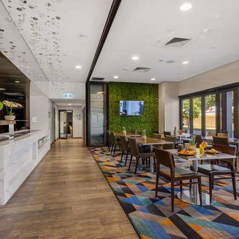 H On Mitchell Apartment Hotel - Northern Rivers Accommodation 7