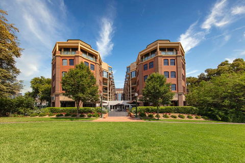 Amora Hotel Riverwalk Melbourne - Northern Rivers Accommodation 0