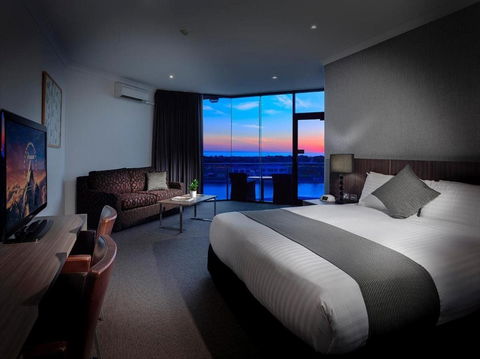 The Lakes Resort Hotel - Northern Rivers Accommodation 2